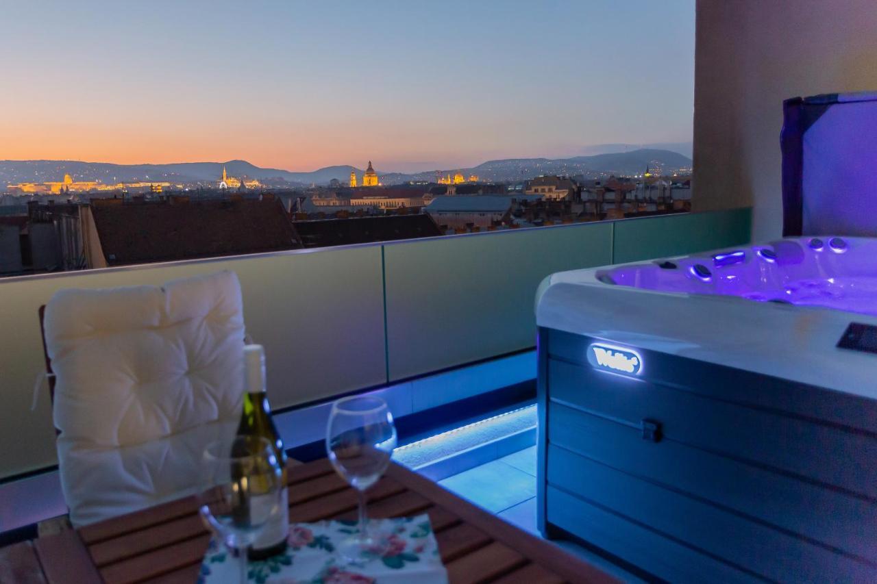 Centropolitan Penthouse #Jacuzzi #Freeparking Apartamento Budapeste Exterior foto