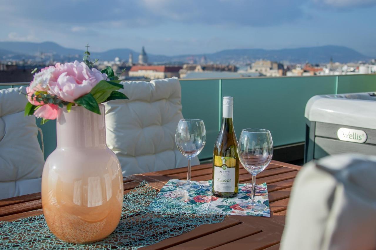Centropolitan Penthouse #Jacuzzi #Freeparking Apartamento Budapeste Exterior foto